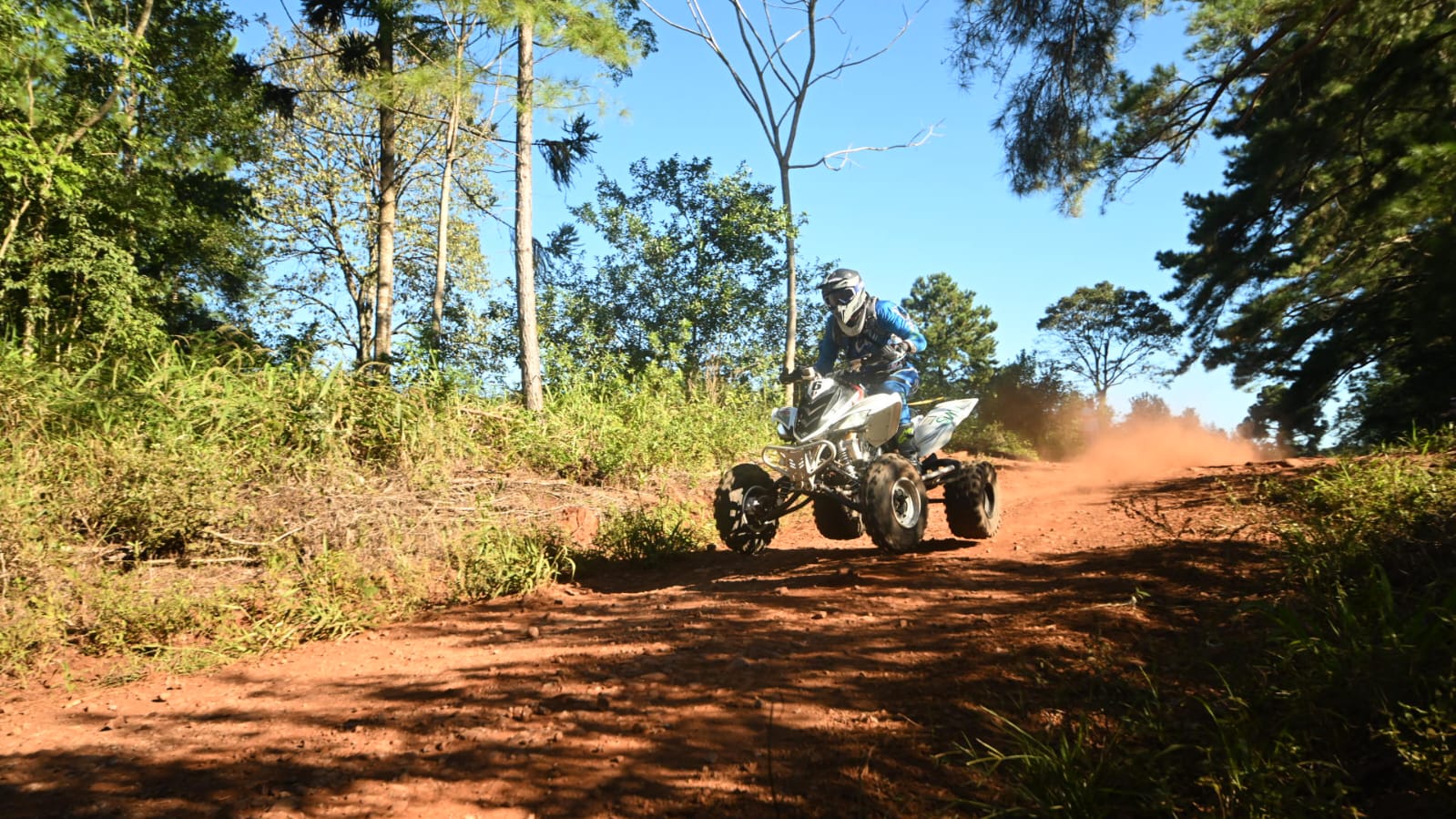 La dupla Maicon Paulus-Maxi Brunner se llevó la primera etapa en el Rally Integración Eldorado-Victoria 3